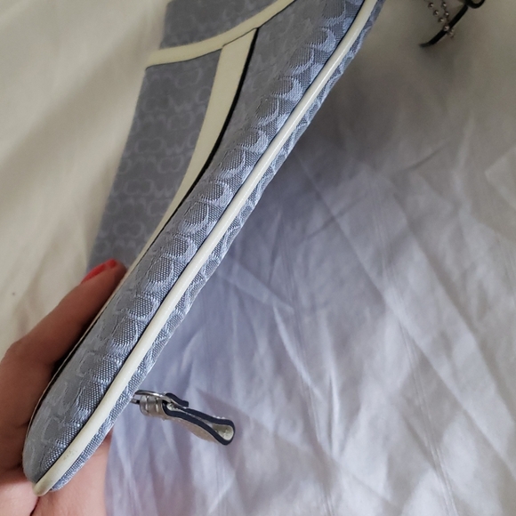 LIKE NEW - COACH Crossbody Messenger Bag - Picture 8 of 8